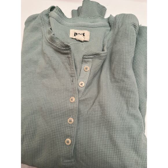 Pact Henley style top in light green size Medium - Picture 5 of 5